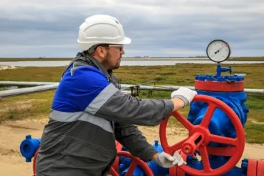 Improving health and safety in oil and gas Improving health and safety in oil and gas